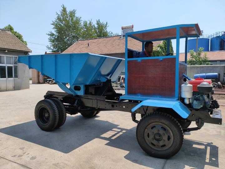 Salt transport truck