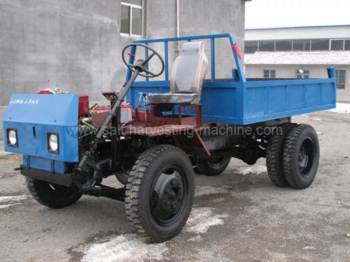 Road salt truck